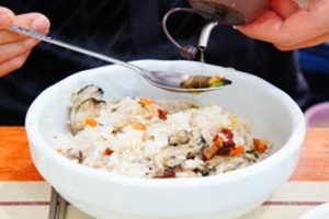 굴밥,충청남도 태안군,지역음식