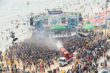 보령머드축제는 국내에서 열리는 축제 중 가장 많은 외국인이 참여하는 축제로 알려져 있다.