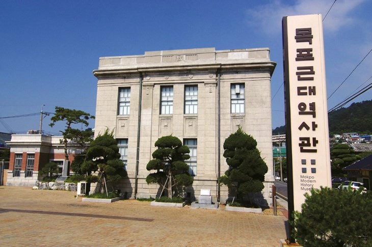 과거 동양척식주식회사 건물로 쓰였던 목포근대역사관 제2관. 동양척식주식회사&nbsp;목포지점은 특히 악명이 높았다.