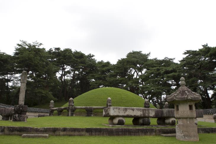 영릉은 많은 분야에서 두각을 나타냈던 세종과 그의 비 소헌왕후의 능이다.