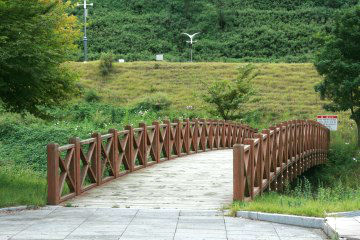 동학농민혁명기념공원은&nbsp;역사의 현장이자 쉼터로서 그&nbsp;역할을 다 하고 있다.