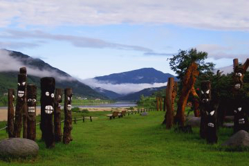 평사리공원 입구에 세워진 표지석.&nbsp;