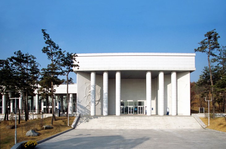 백범의 유업을 계승하고 추모하는 백범김구기념관의 전경&nbsp;