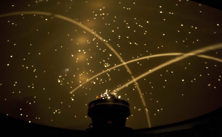 사계절 밤하늘의 아름다움을 확인할 수 있는 천체투영실