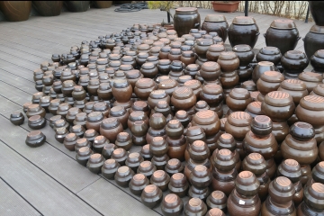 옹기의 역사가 담긴 옹기체험관