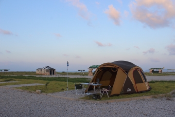 산과 바다와 접한 모든 지역에서 만날 수 있는 캠핑장