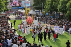 대구시, ‘코스믹 퍼레이드’ 2025 판타지아대구페스타 봄축제의 시작 , 국내여행, 여행정보