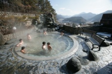 충주 수안보·앙성 온천, ‘레트로 힐링’ 여행지로 주목, 국내여행, 여행정보