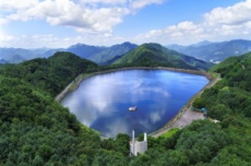 백두산 천지 닮은 가평 호명호수… 봄철 기지개 ‘재개장’, 국내여행, 여행정보
