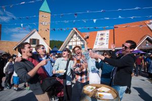 ‘한국 속 독일을 맛보다!’ ‘남해 독일마을 맥주축제’ 3년 만에 개막