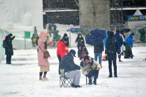 화천산천어축제, 난생 처음 만난 겨울 만끽 동남아시아 관광객들 환호  