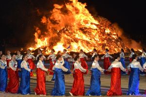 해운대달맞이온천축제 4년 만에 대면 행사