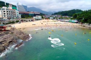 사천시의 대표적인 여름 휴양·관광지인 남일대 해수욕장 개장