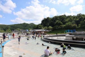 장성군, 홍길동테마파크 바닥분수, 상무평화공원 음악분수 가동