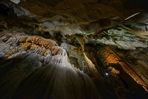 단양 천연동굴, 쌀쌀한 늦가을 ‘따뜻한 여행지’로 주목