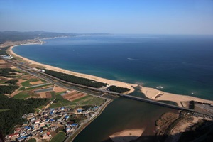 고래도 좋아한 하늘빛 바다, 고래불해수욕장,경상북도 영덕군