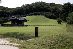 [조선왕릉-혜릉] 타고난 품성과 총명함으로 세자를 섬겼던 연상의 여인, 단의왕후