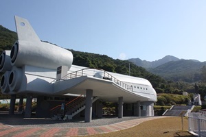 봄바람, 귓가 간질거리면 달성군 비슬산은 온통 ‘참꽃화원’,대구광역시 달성군