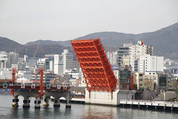 순서대로 제1경 태종대, 제2경 영도대교, 제3경 절영해안 산책로, 제4경인 봉래산 숲길 안내도의 모습.